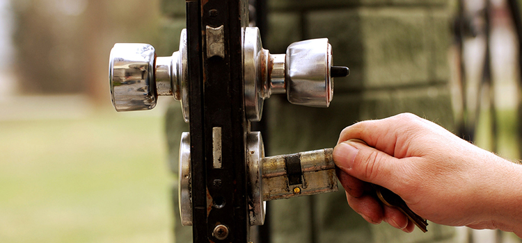 front door latch repair Doral